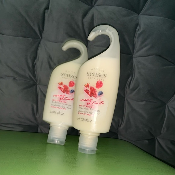 AVON SET - Picture 2 of 2